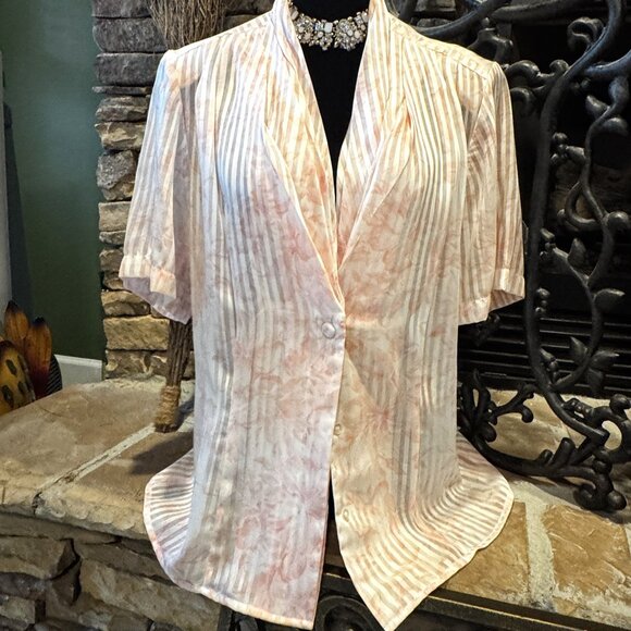 Kate Hill Pink and White Blouse with Elegant Design - Picture 7 of 14